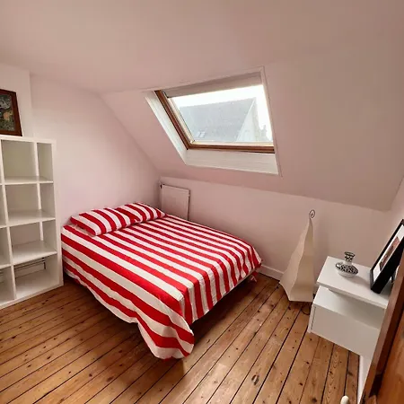 Spacious Beachfront House - Center *